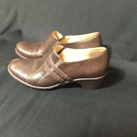 Clark’s Artisan Collection - Picture 1 of 6